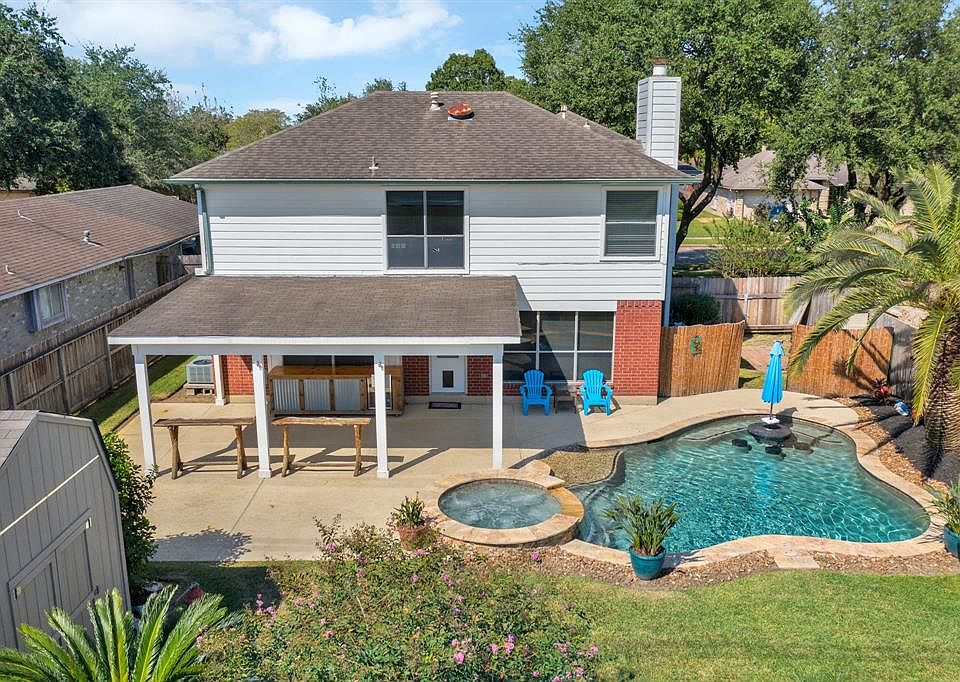1st image of 1410 Wildwood Dr