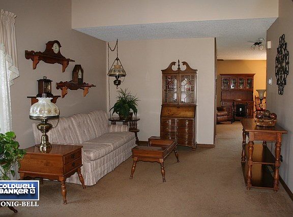 4th image of 1416 Strawberry Hill Dr