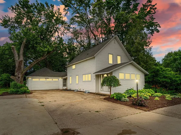 1632 W Lakewood Blvd, Holland, MI 49424