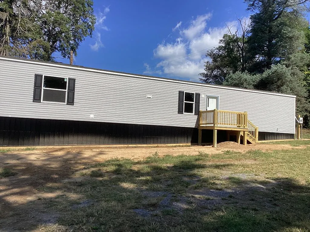 7 B And W Cabins Ct — Photo 1