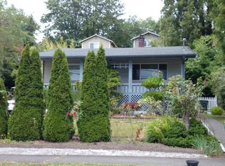 5523 32nd Ave S, Seattle, WA 98118