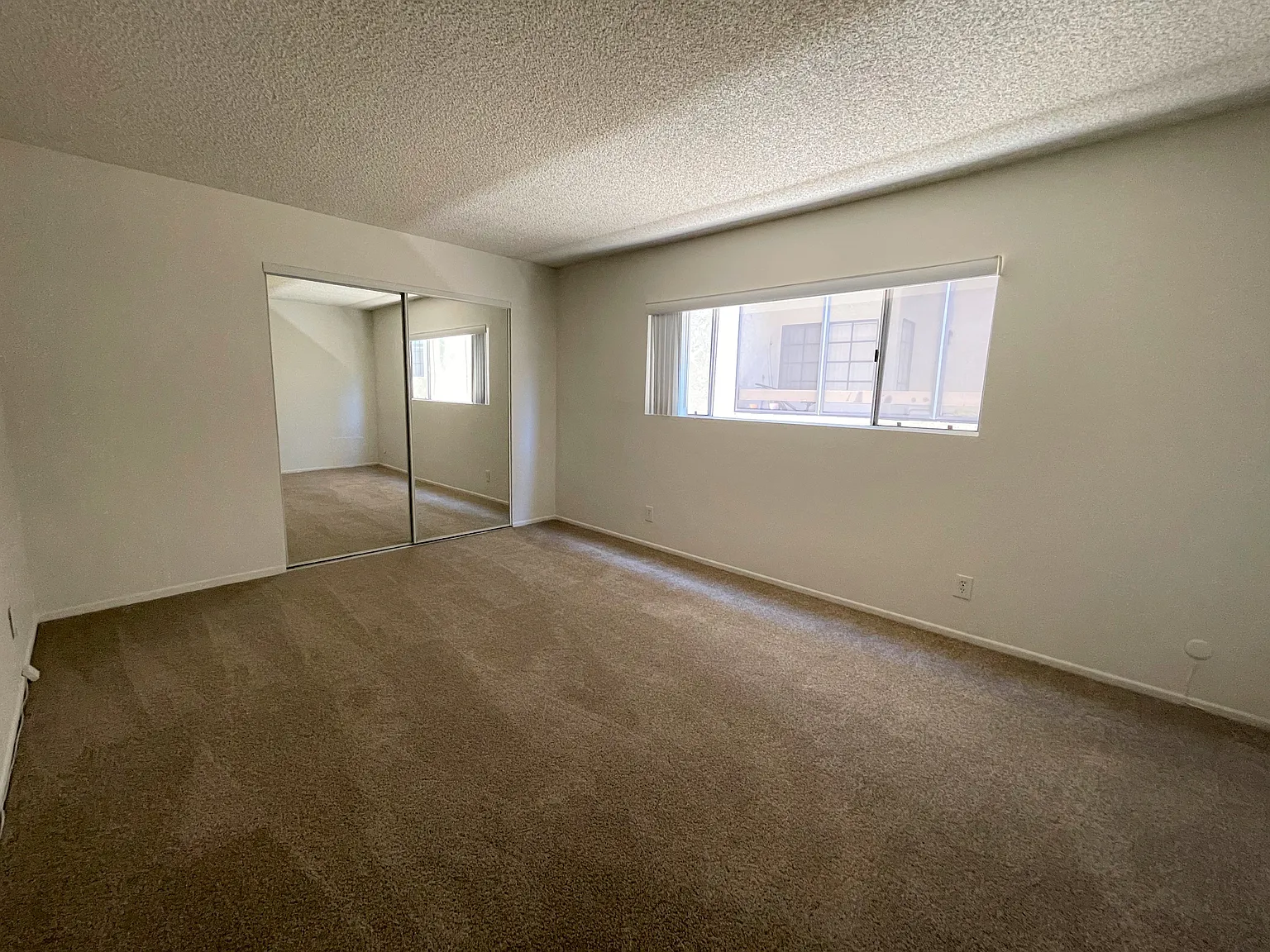 1 bed, 765 sqft, $2,050 — Photo 2