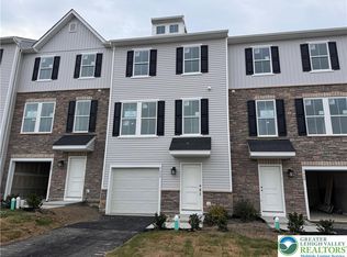 7666 Clayton Ave, Coopersburg, PA