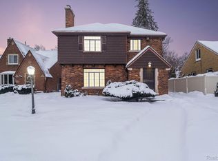 8900 W Outer Dr, Detroit, MI 48219