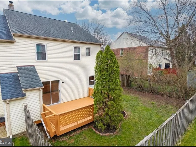 270 Grimley Rd — Photo 35