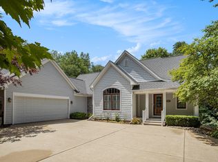 4785 Cottagewood Dr, Kalamazoo, MI 49048