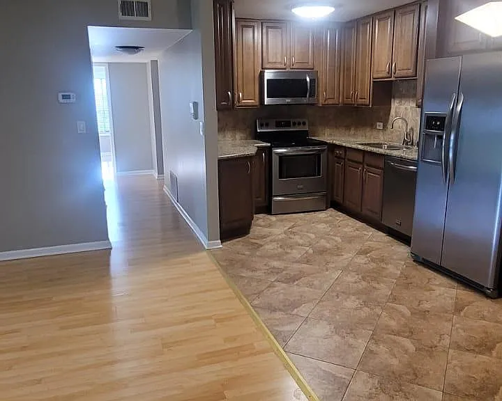 6181 Knollwood Dr #204 — Photo 4