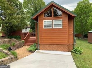 112 Stag Leap Dr, Cleveland, GA 30528