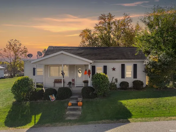 212 E Hovey St, Warsaw, IN 46580