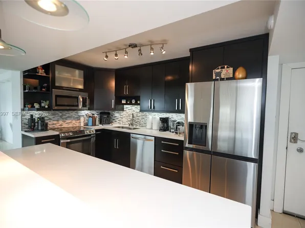 7135 Collins Ave APT 735, Miami Beach, FL 33141