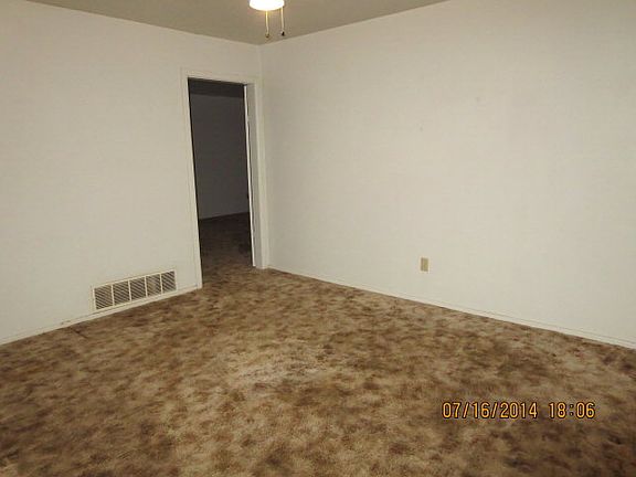 4th image of 1512 Wedgewood Ave