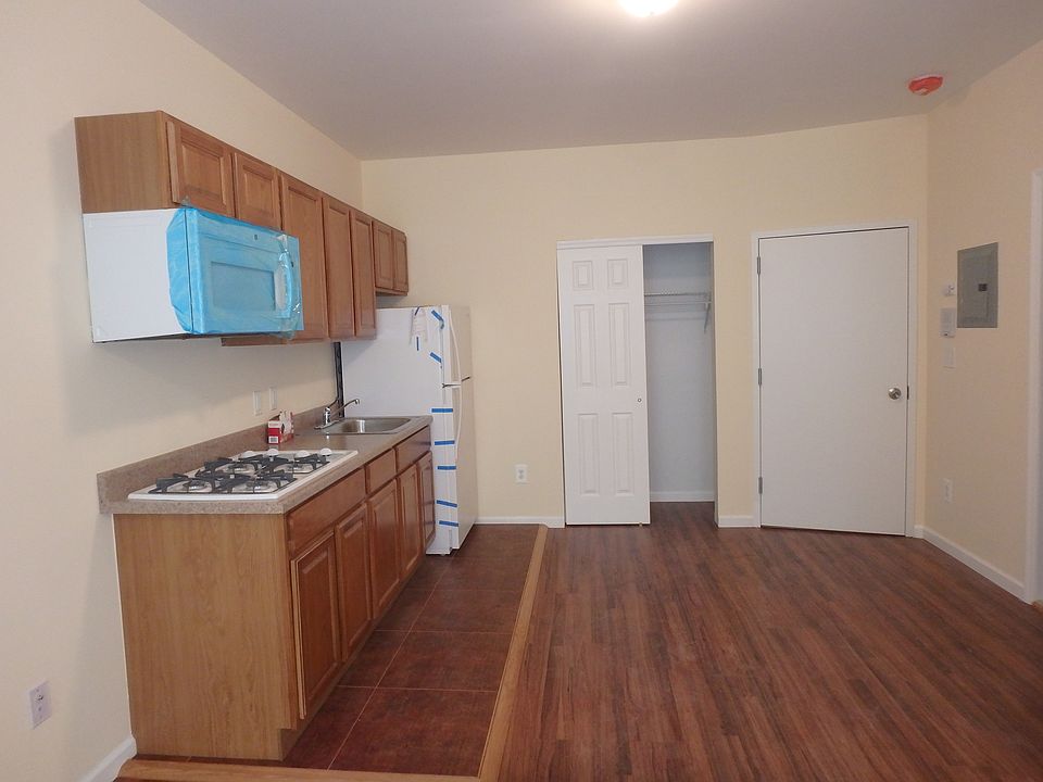 2nd image of 749 Nostrand Ave