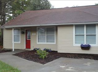 220 Greenlake Dr, Hopkins, SC 29061