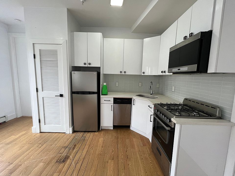 1st image of 70 Lexington Ave #9E