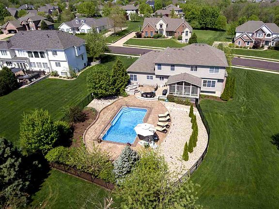 4th image of 10522 N Dahlia Ct