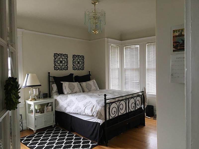 Dining Room/Optional 4th Bedroom