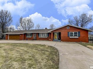 3427 Tuxhorn Rd, Springfield, IL 62712