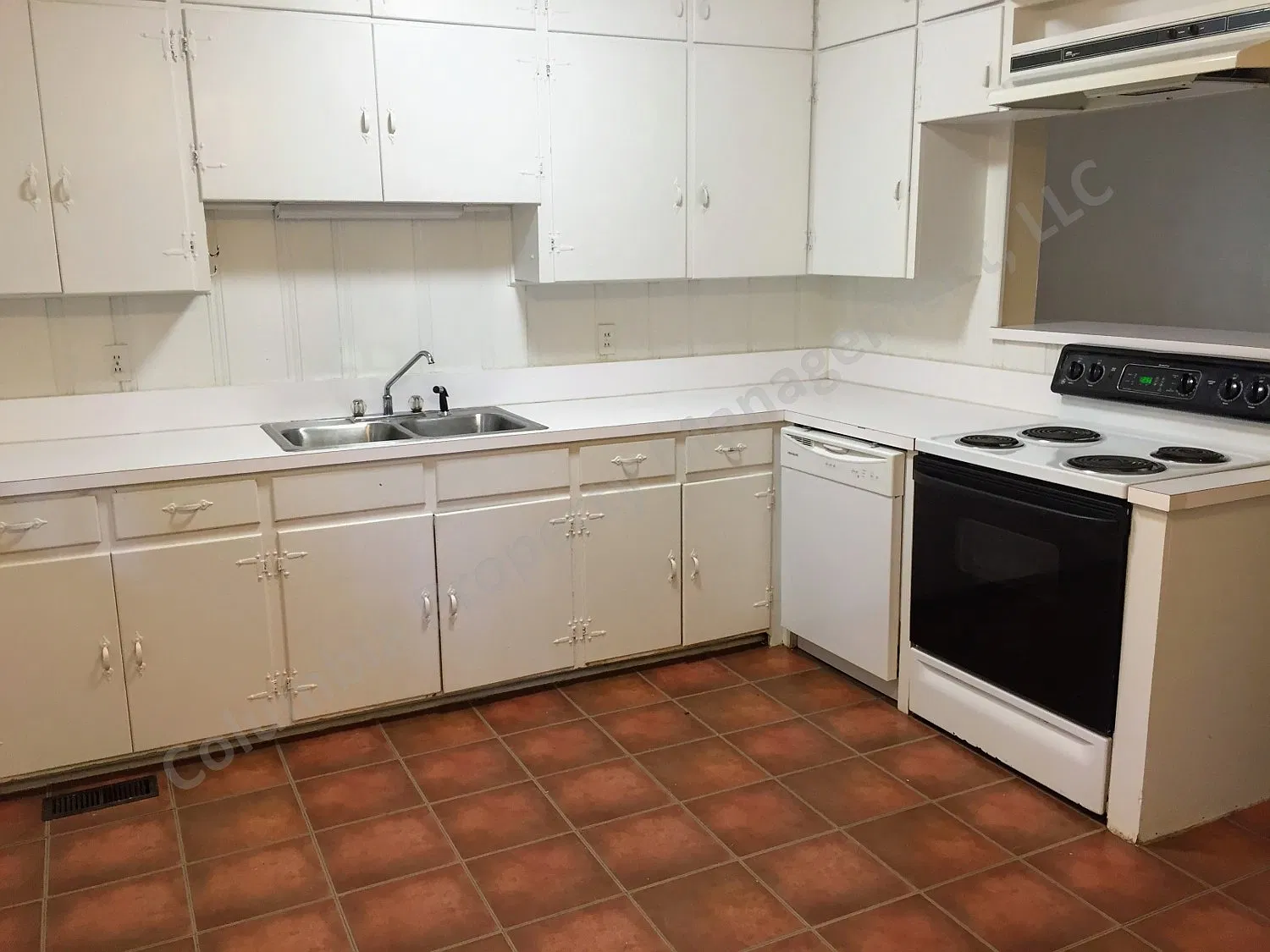 2 bed, 1200 sqft, $1,275 — Photo 4