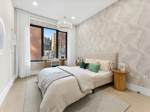 244 East 52nd Street image 13 of 22