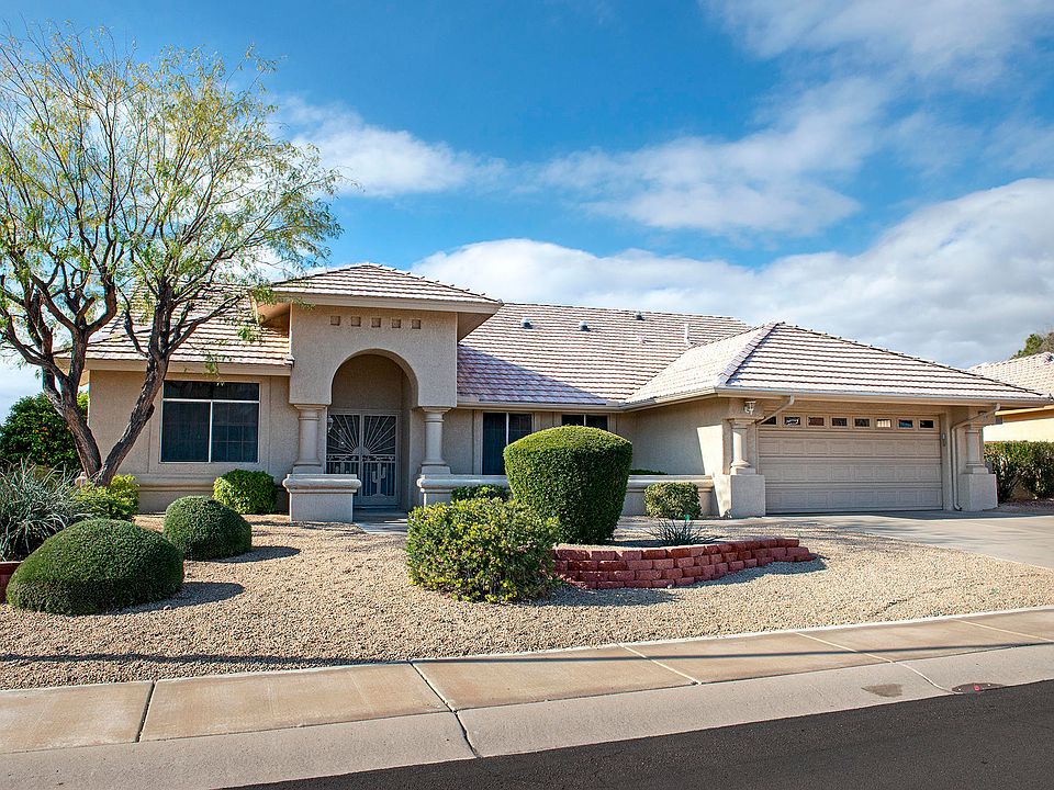 1st image of 20250 N Meadowood Dr