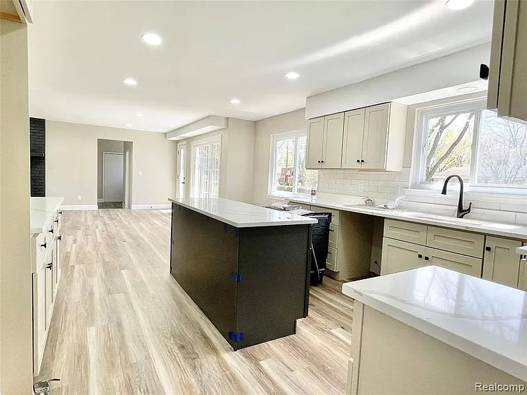 600 Sedgefield Dr — Photo 11