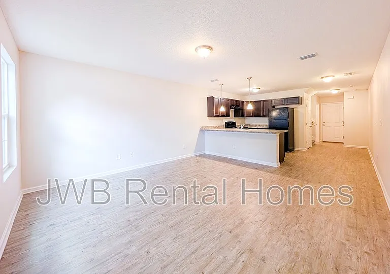 8441 McGirts Village Ln — Photo 3