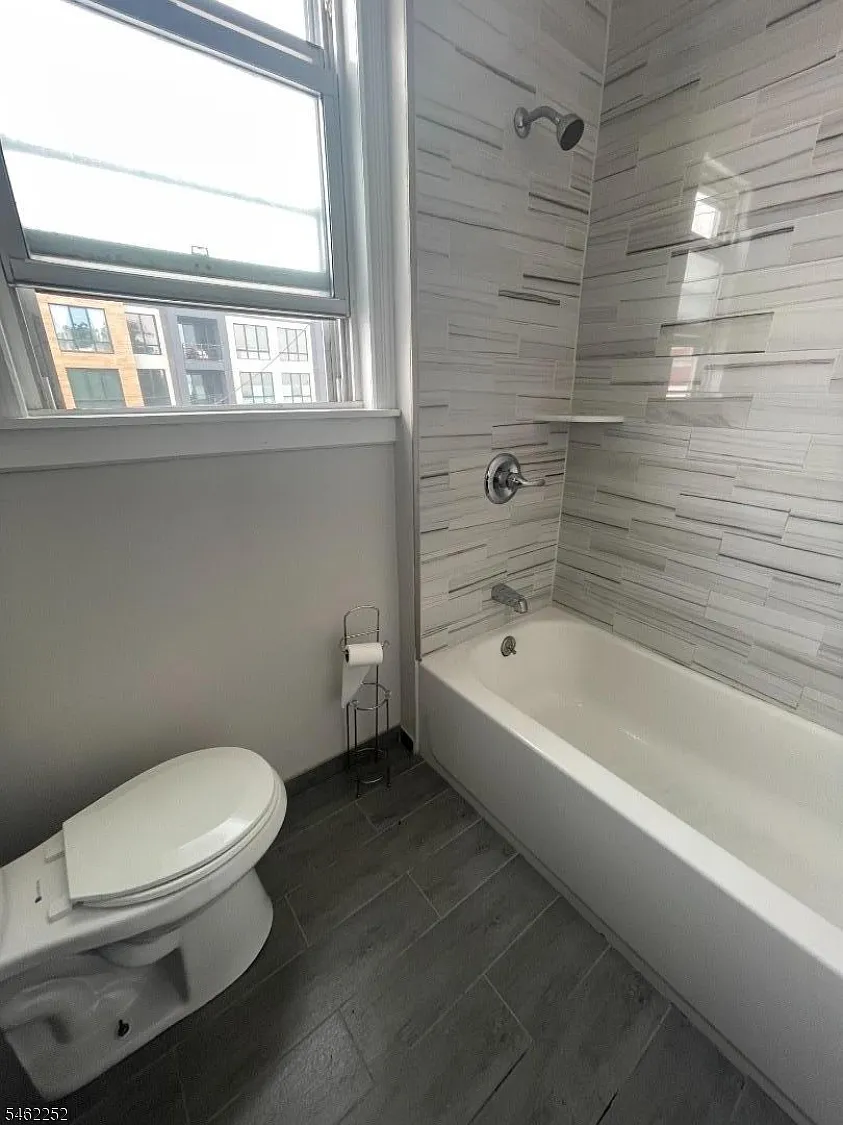 3 bed, 1.0 bath, $2,275 — Photo 2