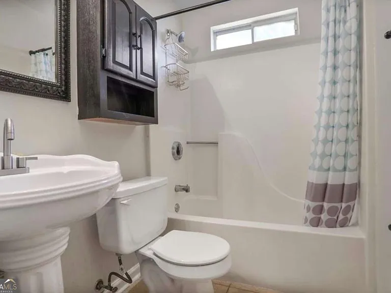 3756 Old Oak Ct — Photo 12