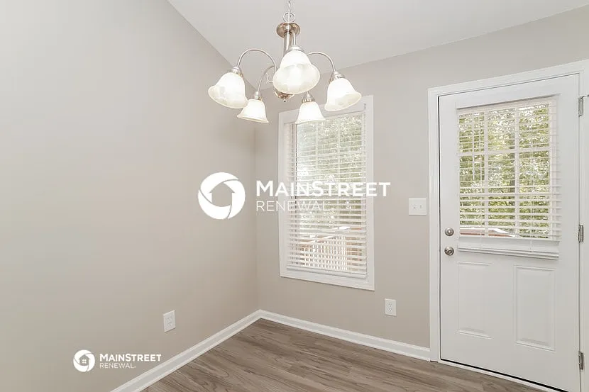 358 Wallace Way — Photo 3