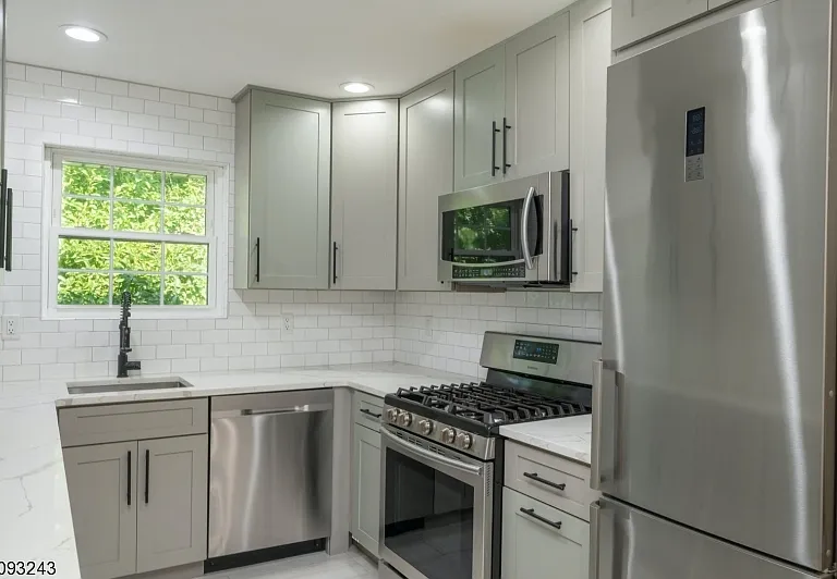320 Morristown Town — Photo 10