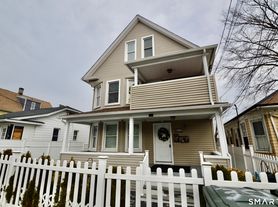 32 Boston Ter, Bridgeport, CT