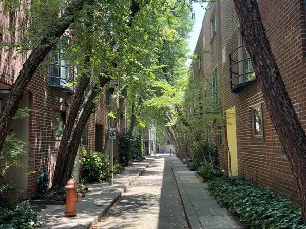 625 Kenilworth St, Philadelphia, PA 19147