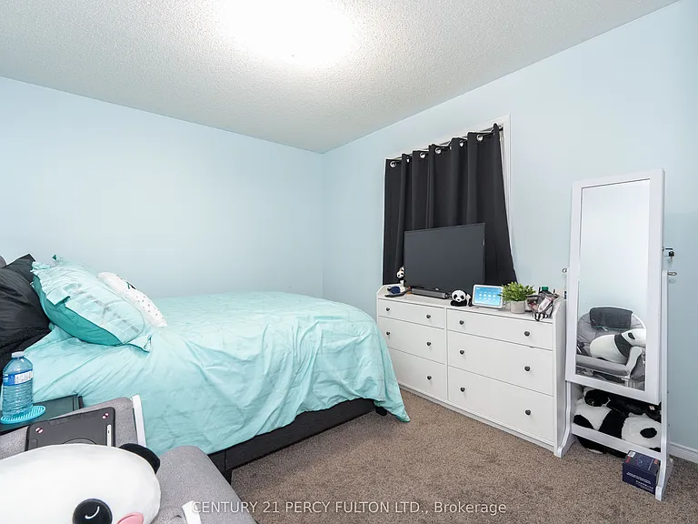 71 Armitage Cres — Photo 34