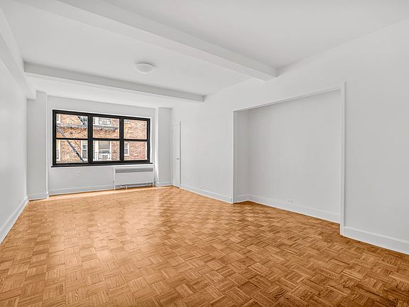 3rd image of 310 E 44th St APT 305