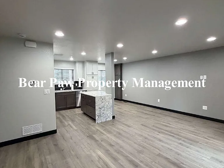 4886 Silver Spruce Ln — Photo 3