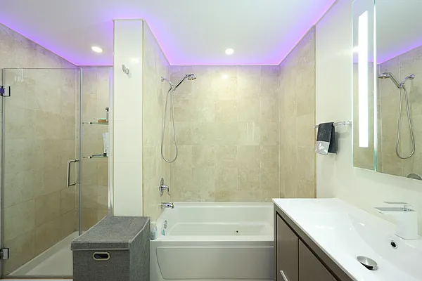 Sold by Remax City Square | media 16