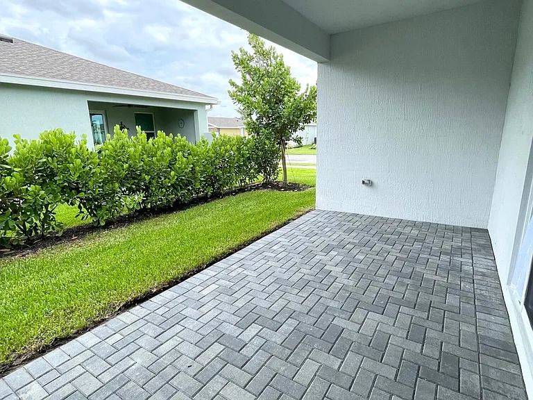 13419 Noble Dr — Photo 24
