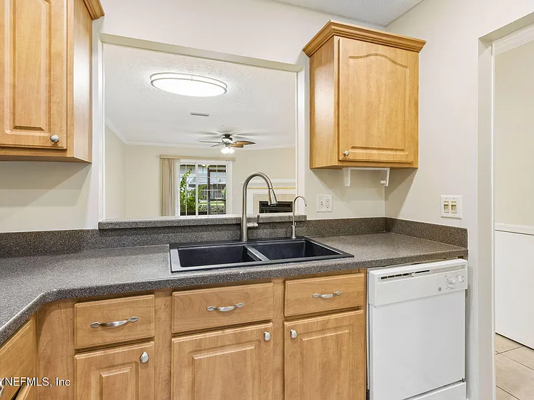 7623 Baymeadows Cir #2012 — Photo 6