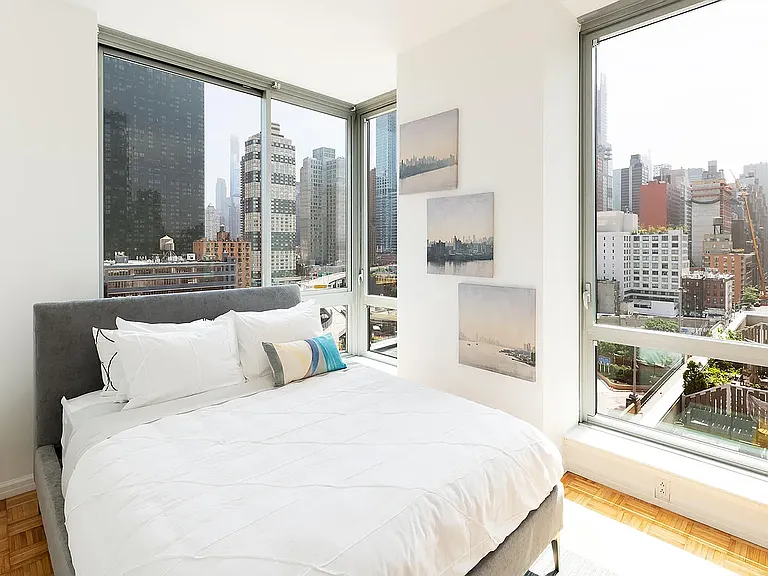 455 W 37th St #1106 — Photo 7