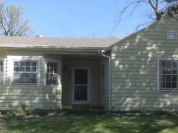 426 Harding St, Wichita, KS 67208