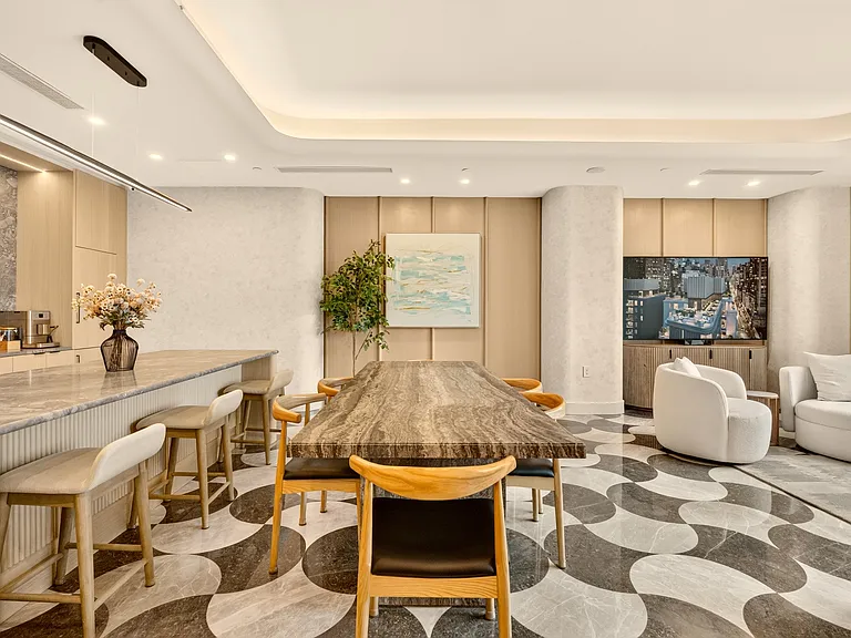 400 W 38th St #5GN — Photo 35