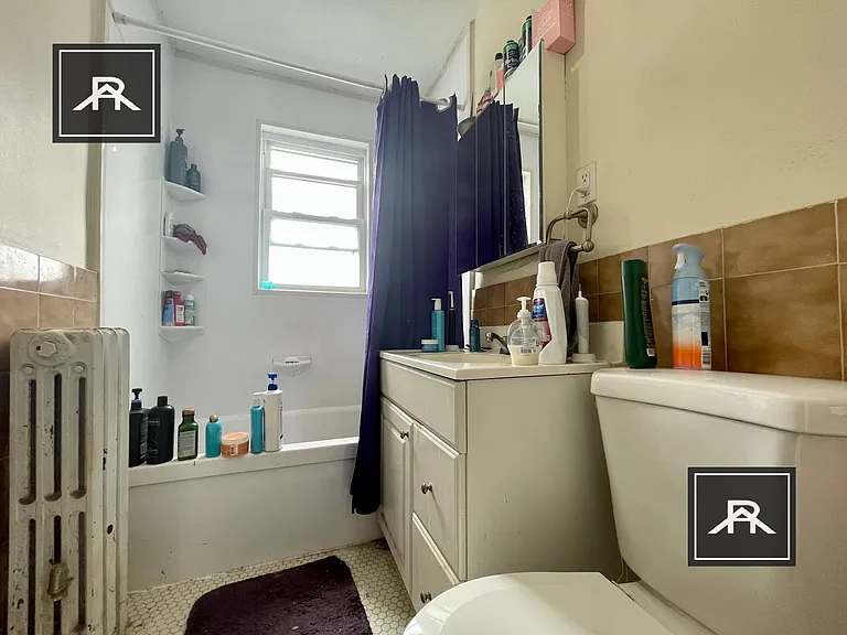 56 Brock St #3 — Photo 10