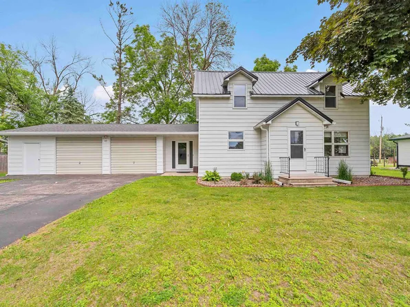 243 Chicago St, Pulaski, WI 54162