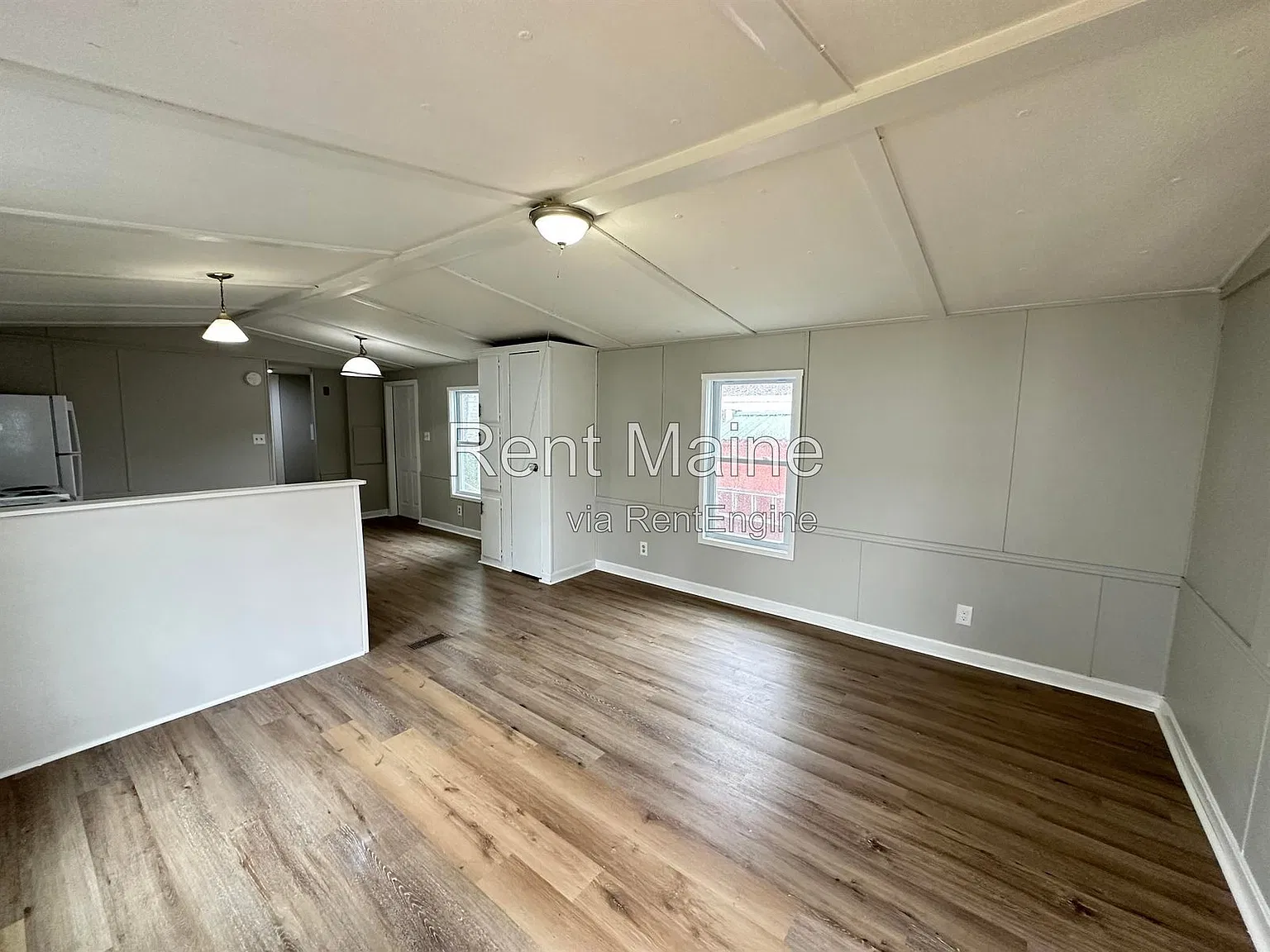2 bed, 1.0 bath, $1,375 — Photo 3