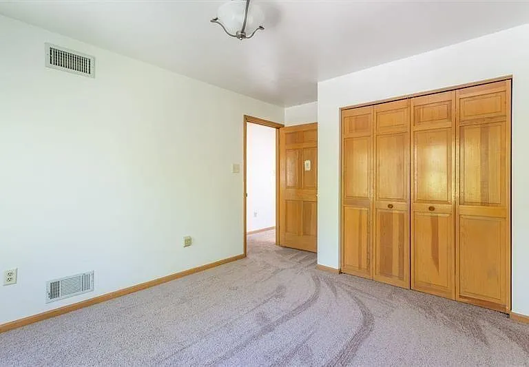 5632 Pocusset St — Photo 20