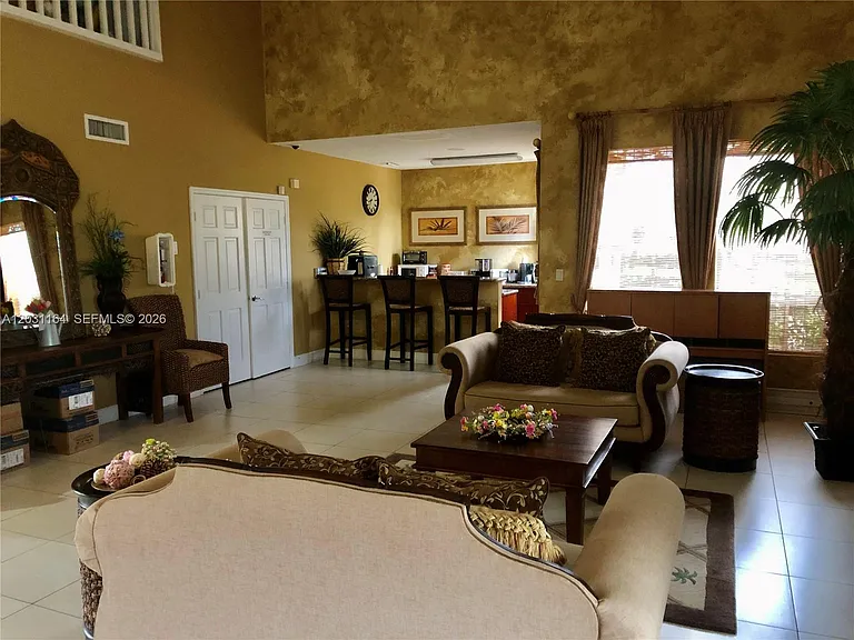 1239 SW 46th Ave #905 — Photo 20