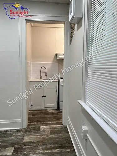 103 E Main St #C Photo 1