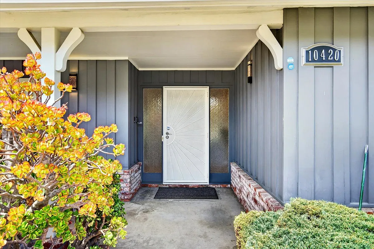 3 bed, 2138 sqft, $5,000 — Photo 2