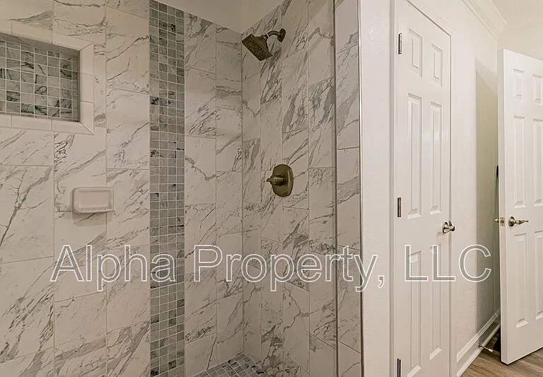 206 E Arlington Ave — Photo 12