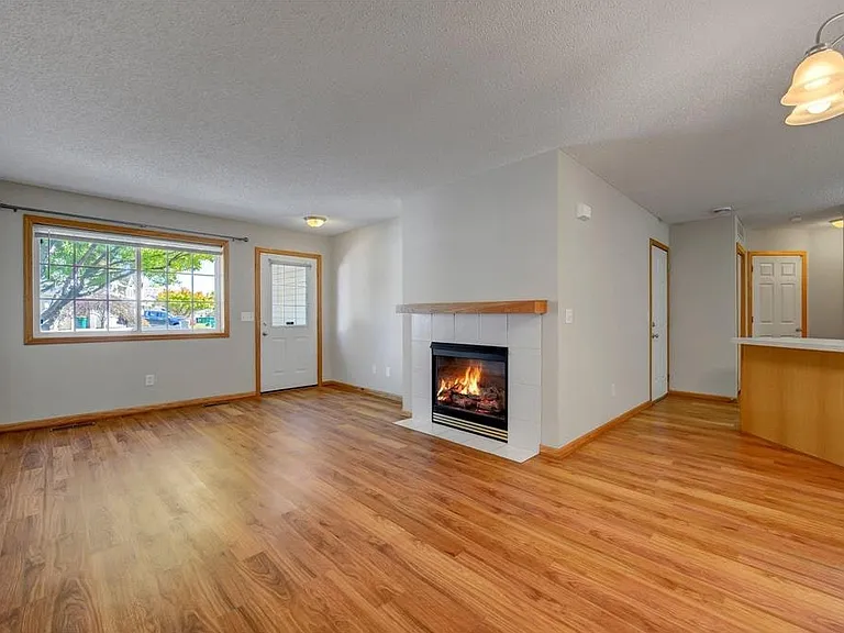 17324 River Birch Ln S — Photo 2